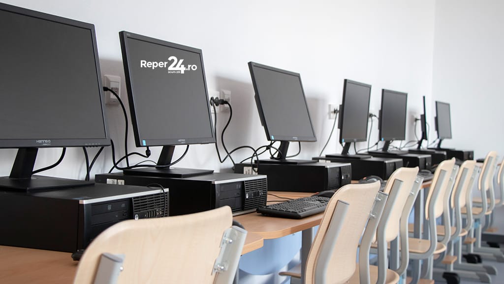 scoala calculatoare