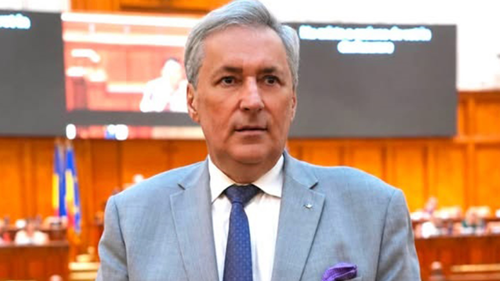 Marcel Vela